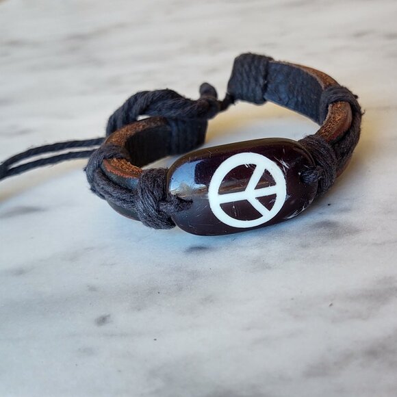 HIPPIE BROWN LEATHER RESINART STONE PEACE SIGN BRACELET RASTA RAGAE COACHELLA - Picture 2 of 4